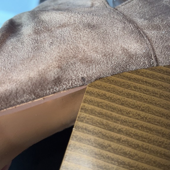 🆕 Taupe Peep Toe Booties - Picture 4 of 9